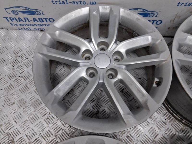 Диски титан комплект R17 Sorento 2009-2021 XM 2.4 бензин G4KJ Диски титан комплект R17 Sorento 2009-2021 XM 2.4 бензин G4KJ