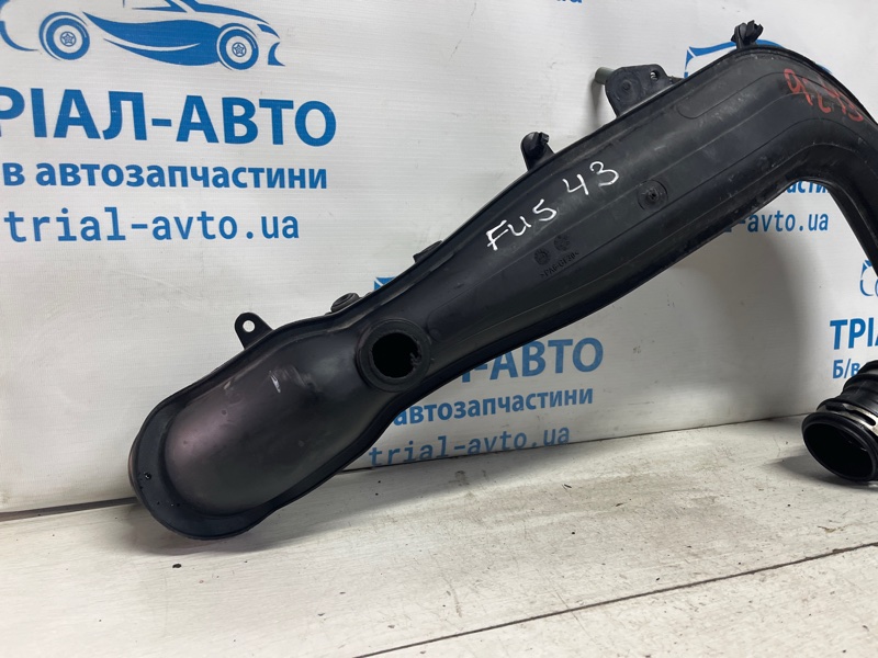Патрубок воздушного фильтра Fusion USA 2013-2020 2 1.5 бензин ENUN0 Патрубок воздушного фильтра Fusion USA 2013-2020 2 1.5 бензин ENUN0