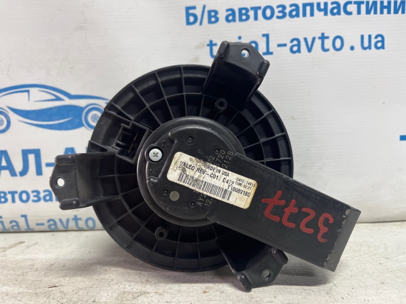 Запчасть моторчик печки Ford Explorer 2011-2019 5 3.5 бензин ENKX0 DG1Z-19805-D Б/У Моторчик печки Ford Explorer 2011-2019 5 3.5 бензин ENKX0 DG1Z-19805-D Б/У