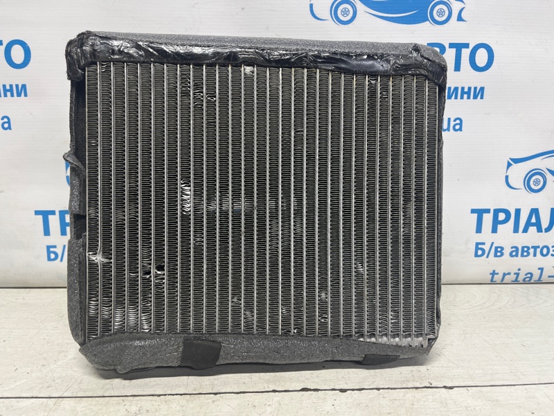 Запчасть испаритель кондиционера Ford Explorer 2011-2019 5 3.5 бензин ENKX0 DB5Z-18C424-B Б/У Испаритель кондиционера Ford Explorer 2011-2019 5 3.5 бензин ENKX0 DB5Z-18C424-B Б/У