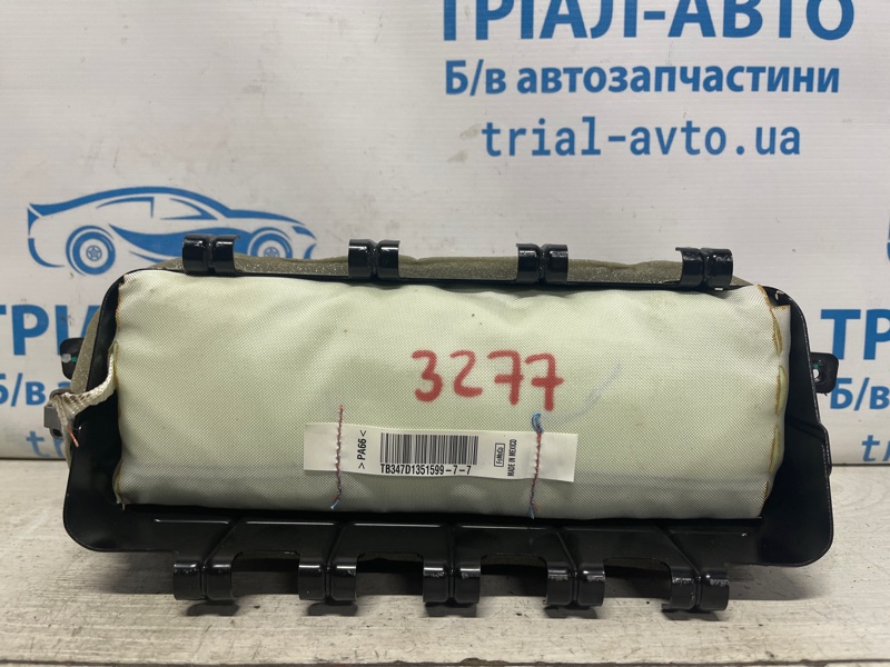 Запчасть подушка безопасности в торпеду Ford Explorer 2011-2019 5 3.5 бензин ENKX0 DB5Z-78044A74-C Б/У Подушка безопасности в торпеду Ford Explorer 2011-2019 5 3.5 бензин ENKX0 DB5Z-78044A74-C Б/У