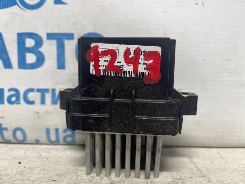 Запчасть резистор печки Ford Fusion USA 2013-2020 2 1.5 бензин ENUN0 G3GZ-19E624-A Б/У Резистор печки Ford Fusion USA 2013-2020 2 1.5 бензин ENUN0 G3GZ-19E624-A Б/У