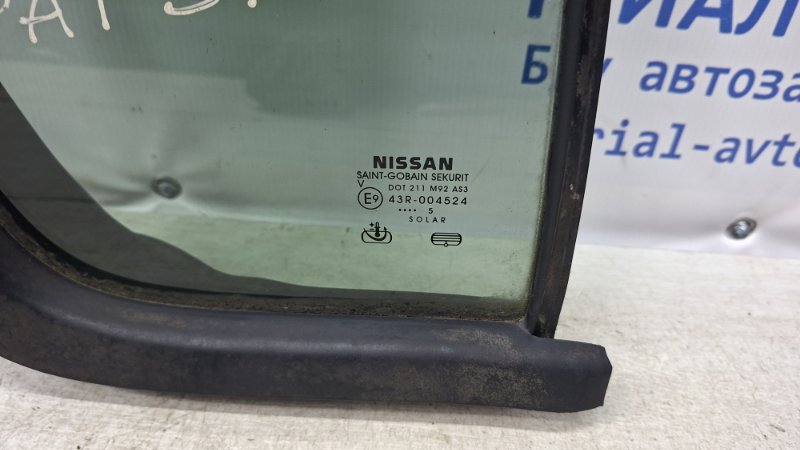 Стекло двери задней правой (форточка) Pathfinder 2004-2014 R51 2.5 Diesel YD25DDTI Стекло двери задней правой (форточка) Pathfinder 2004-2014 R51 2.5 Diesel YD25DDTI