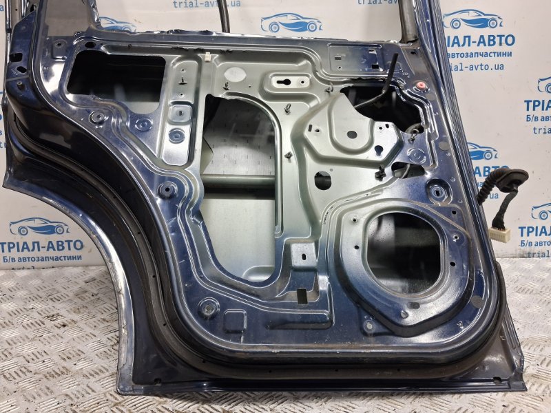 Дверь задняя левая Pathfinder 2004-2014 R51 2.5 Diesel YD25DDTI