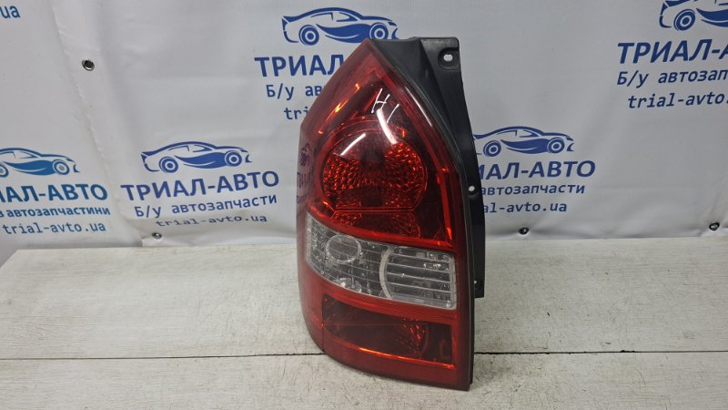 Запчасть фонарь задний внешний левый Hyundai Tucson 2004-2009 JM 2.0 бензин G4GC 924012E010 Б/У Фонарь задний внешний левый Hyundai Tucson 2004-2009 JM 2.0 бензин G4GC 924012E010 Б/У