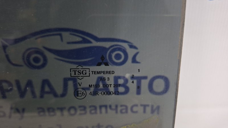 Стекло двери заднее левое L200 2006-2015 KB 2.5 дизель 4D56U