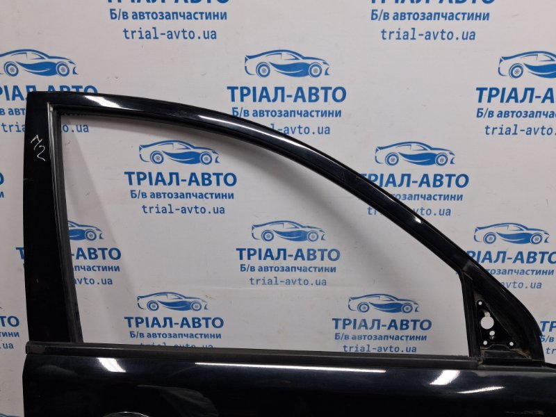 Дверь передняя правая Mitsubishi L200 KB 2.5 дизель 4D56U