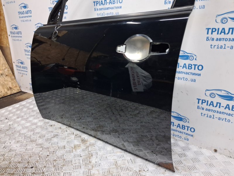 Дверь передняя левая Mitsubishi L200 KB 2.5 дизель 4D56U Дверь передняя левая Mitsubishi L200 KB 2.5 дизель 4D56U