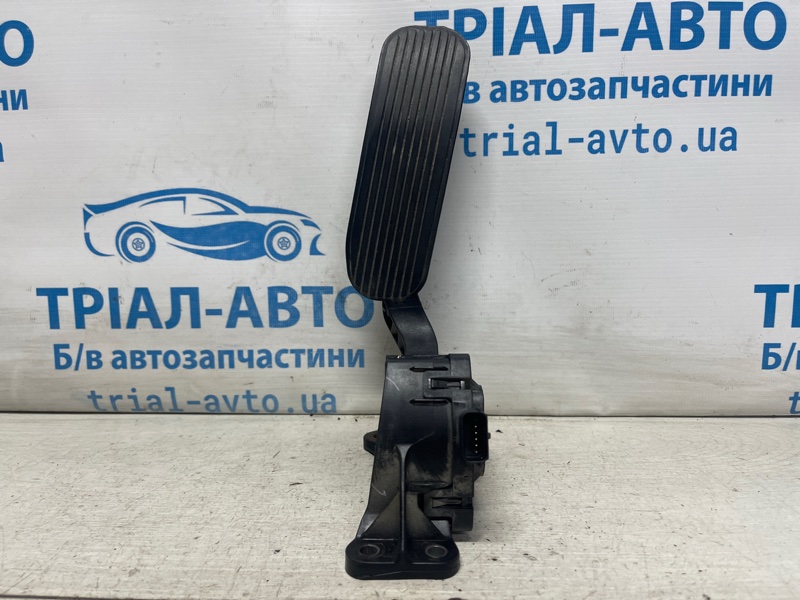 Запчасть педаль газа Ford Explorer 2011-2019 5 3.5 бензин ENKX0 DB5Z-9F836-B Б/У Педаль газа Ford Explorer 2011-2019 5 3.5 бензин ENKX0 DB5Z-9F836-B Б/У