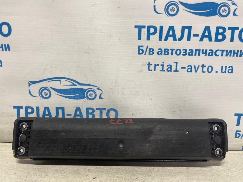 Запчасть подушка в колени Ford Explorer 2011-2019 5 3.5 бензин ENKX0 DB5Z-78045J76-B Б/У Подушка в колени Ford Explorer 2011-2019 5 3.5 бензин ENKX0 DB5Z-78045J76-B Б/У