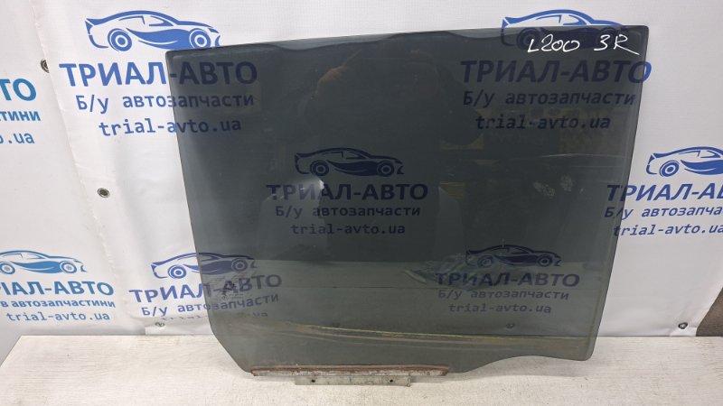 Стекло двери заднее правое Mitsubishi L200 2006-2015 KB 2.5 дизель 4D56U MN182276 Б/У