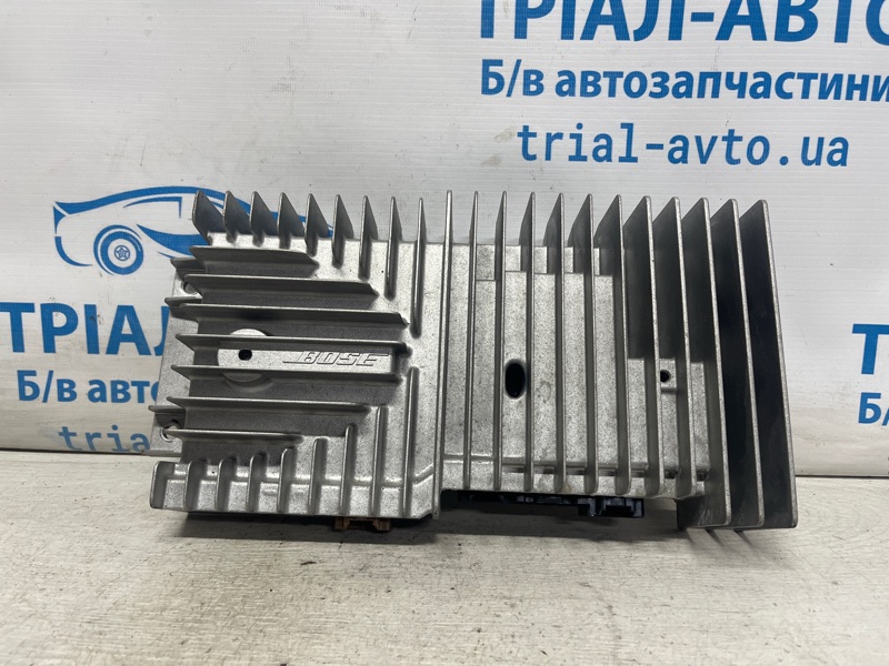 Запчасть усилитель аудиосистемы Mazda CX 9 2006-2015 TB 3.7 бензин MZI TD7766920 Б/У Усилитель Аудиосистемы Mazda CX 9 2006-2015 TB 3.7 бензин MZI TD7766920 Б/У