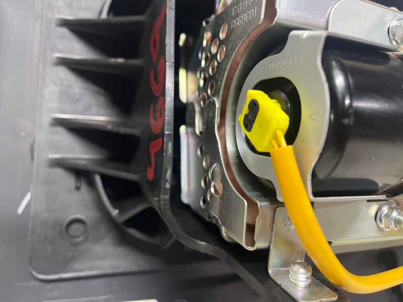 Подушка безопасности в торпеду CX 9 2006-2015 TB 3.7 бензин MZI Подушка безопасности в торпеду CX 9 2006-2015 TB 3.7 бензин MZI