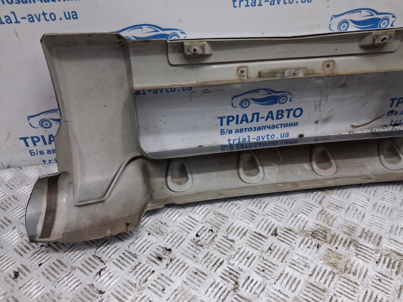 Накладка бампера передняя L200 2006-2015 KB 2.5 дизель 4D56U