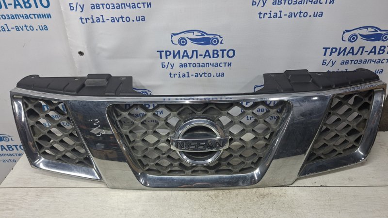 Решетка радиатора Nissan Pathfinder 2004-2014 R51 2.5 Diesel YD25DDTI 62310EB400 Б/У