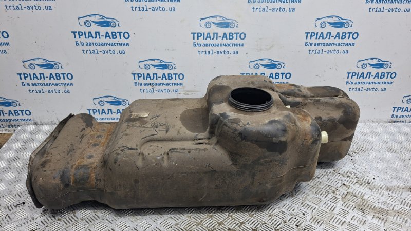 Запчасть бак топливный пластик Nissan Pathfinder 2004-2014 R51 2.5 Diesel YD25DDTI 17202EB30A Б/У Бак топливный пластик Nissan Pathfinder 2004-2014 R51 2.5 Diesel YD25DDTI 17202EB30A Б/У