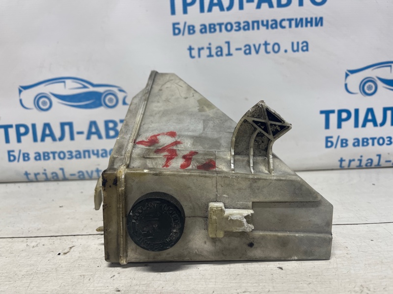 Бачок радиатора (расширительный) FX 2002-2008 S50 3.5 бензин VQ35DE Бачок радиатора (расширительный) FX 2002-2008 S50 3.5 бензин VQ35DE