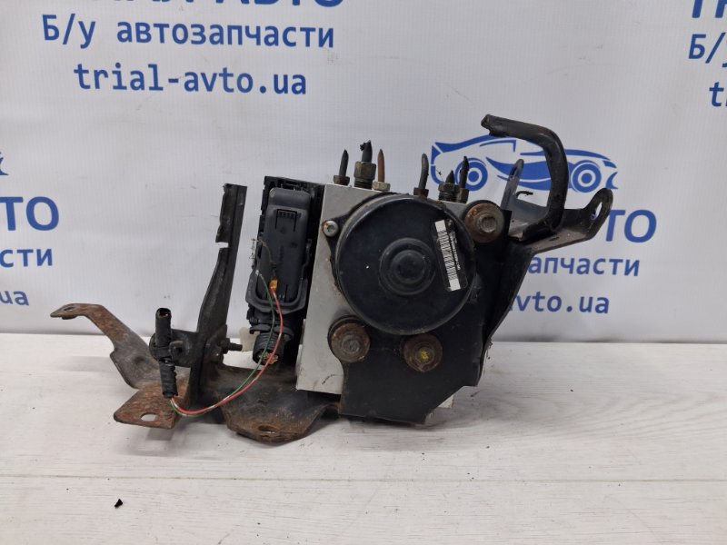 Блок abs Pathfinder 2004-2014 R51 2.5 Diesel YD25DDTI