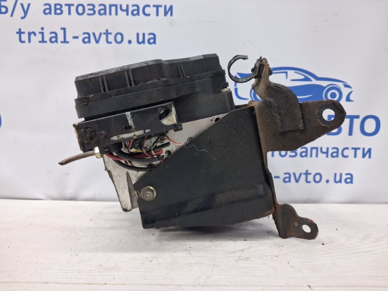 Блок abs Mitsubishi L200 2006-2015 KB 2.5 дизель 4D56U 4670A168 Б/У