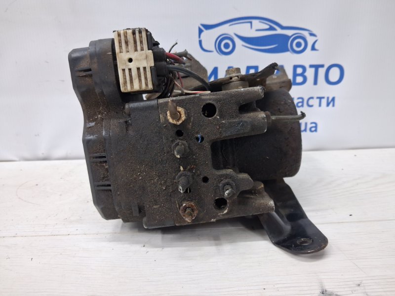 Блок abs L200 2006-2015 KB 2.5 дизель 4D56U