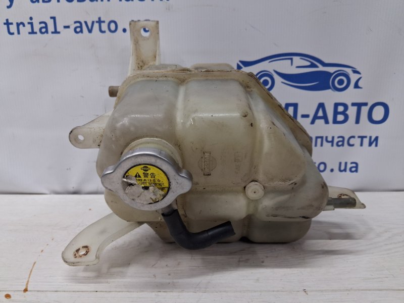 Бачок радиатора (расширительный) Pathfinder 2004-2014 R51 2.5 Diesel YD25DDTI Бачок радиатора (расширительный) Pathfinder 2004-2014 R51 2.5 Diesel YD25DDTI