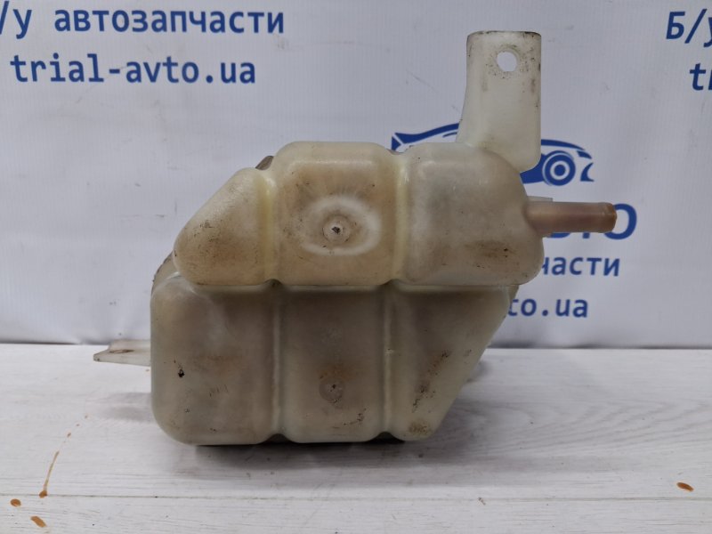 Бачок радиатора (расширительный) Pathfinder 2004-2014 R51 2.5 Diesel YD25DDTI Бачок радиатора (расширительный) Pathfinder 2004-2014 R51 2.5 Diesel YD25DDTI