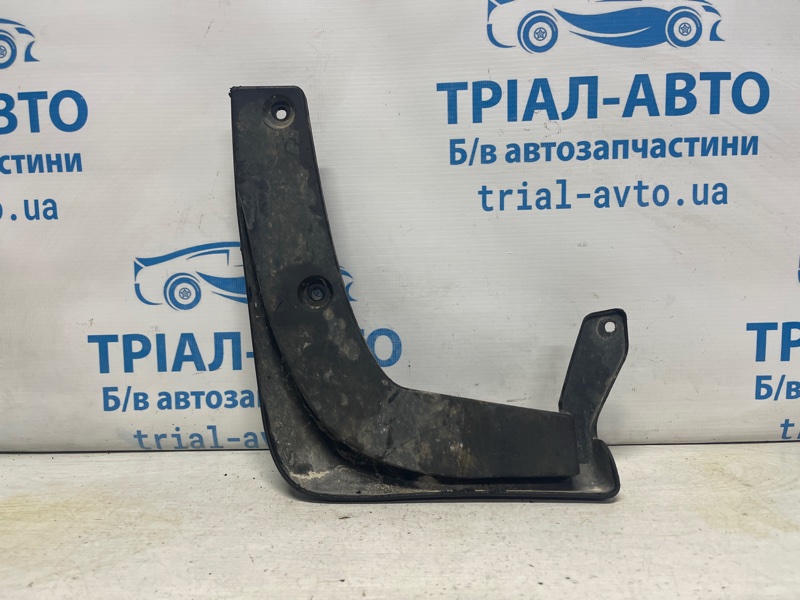 Брызговик передний правый Kia Sorento XM 2.4 бензин G4KJ