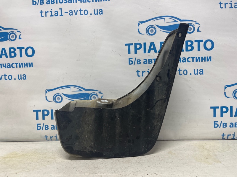 Брызговик задний левый