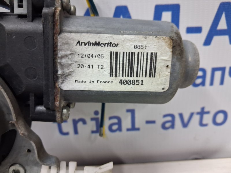 Стеклоподъемник задний левый Pathfinder 2004-2014 R51 2.5 Diesel YD25DDTI