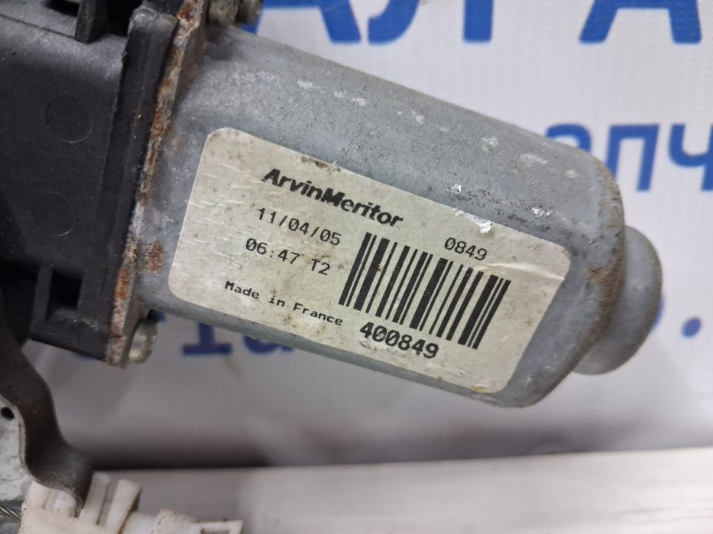 Стеклоподъемник передний левый Pathfinder 2004-2014 R51 2.5 Diesel YD25DDTI Стеклоподъемник передний левый Pathfinder 2004-2014 R51 2.5 Diesel YD25DDTI