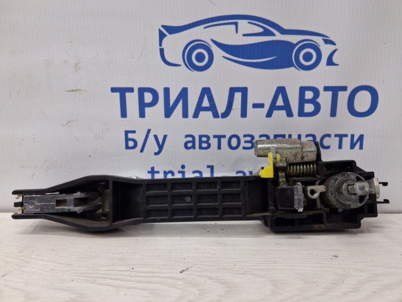 Ручка двери внешняя передняя правая Mitsubishi L200 KB 2.5 дизель 4D56U