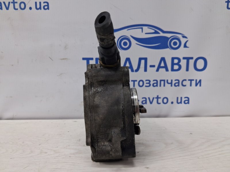 Насос вакуумный Mitsubishi Outlander XL 2.2 diesel 4HK Насос вакуумный Mitsubishi Outlander XL 2.2 diesel 4HK