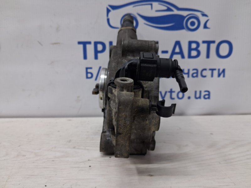 Насос вакуумный Outlander 2007-2012 XL 2.2 diesel 4HK Насос вакуумный Outlander 2007-2012 XL 2.2 diesel 4HK