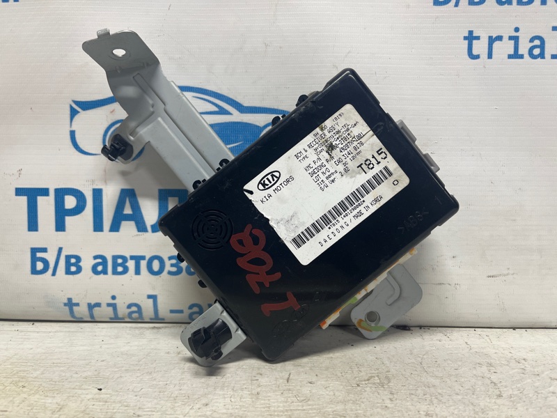 Блок комфорта Kia Optima 2010-2016 TF 2.4 бензин G4KJ 954002T815 Б/У