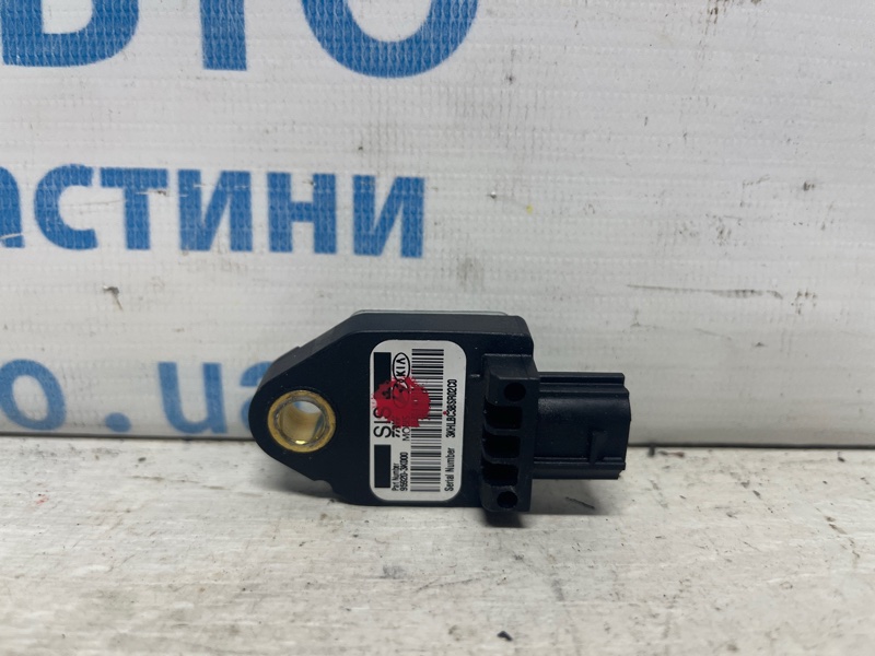 Датчик удара Kia Optima 2010-2016 TF 2.4 бензин G4KJ 959203K000 Б/У