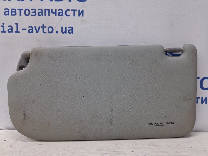 Козырек солнцезащитный правый Tucson 2004-2009 JM 2.0 бензин G4GC Козырек солнцезащитный правый Tucson 2004-2009 JM 2.0 бензин G4GC
