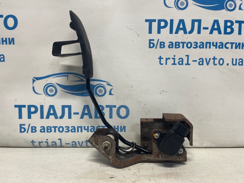 Запчасть педаль газа Infiniti FX 2002-2008 S50 3.5 бензин VQ35DE 18002AM813 Б/У Педаль газа Infiniti FX 2002-2008 S50 3.5 бензин VQ35DE 18002AM813 Б/У