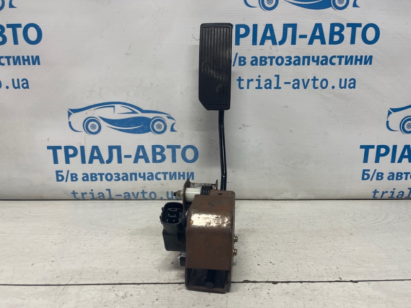Педаль газа FX 2002-2008 S50 3.5 бензин VQ35DE Педаль газа FX 2002-2008 S50 3.5 бензин VQ35DE