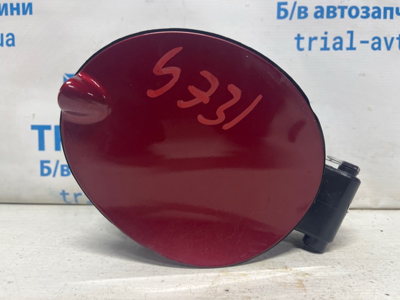 Запчасть лючок бака Ford Escape 2012-2019 3 2.0 бензин ENR90 CV4Z78405A26B Б/У Лючок бака Ford Escape 2012-2019 3 2.0 бензин ENR90 CV4Z78405A26B Б/У