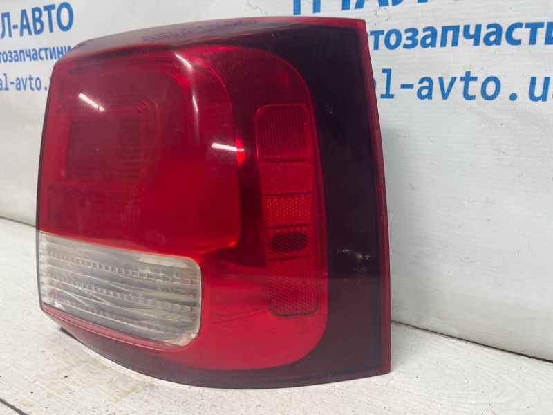 Фонарь задний внешний правый Kia Sorento XM 2.4 бензин G4KJ