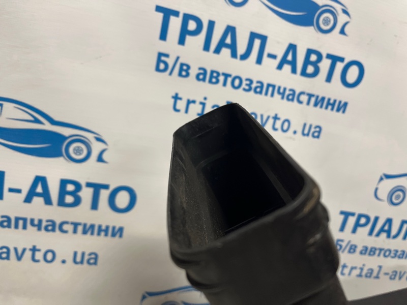 Резонатор воздухозаборника Kia Optima TF 2.4 бензин G4KJ