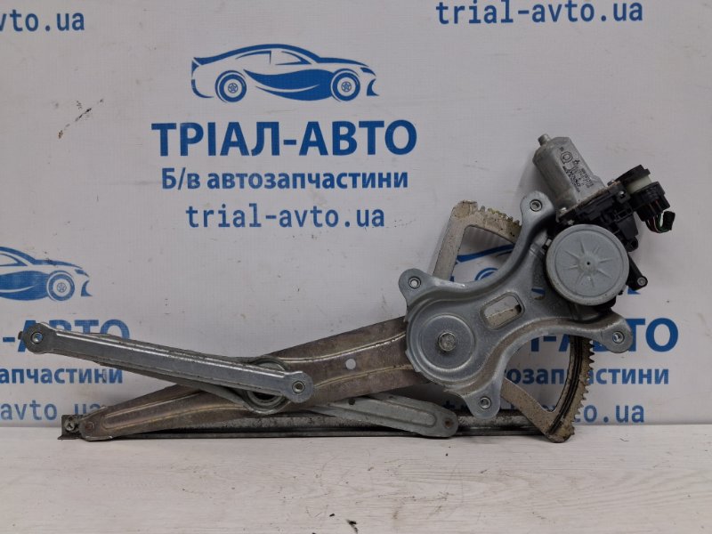 Запчасть стеклоподъемник задний Mitsubishi L200 2006-2015 KB 2.5 дизель 4D56U Б/У Стеклоподъемник задний Mitsubishi L200 2006-2015 KB 2.5 дизель 4D56U Б/У
