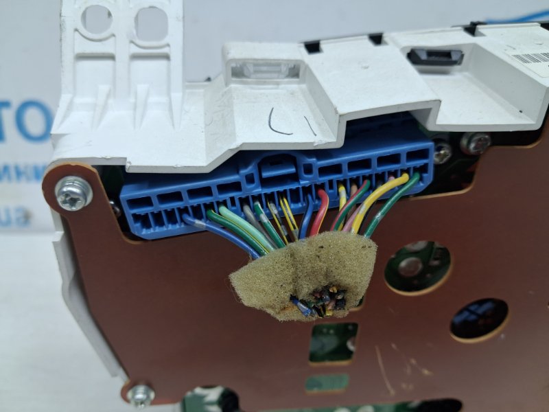 Приборная панель Lancer 2003-2009 9 1.6 Бензин 4G18 Приборная панель Lancer 2003-2009 9 1.6 Бензин 4G18