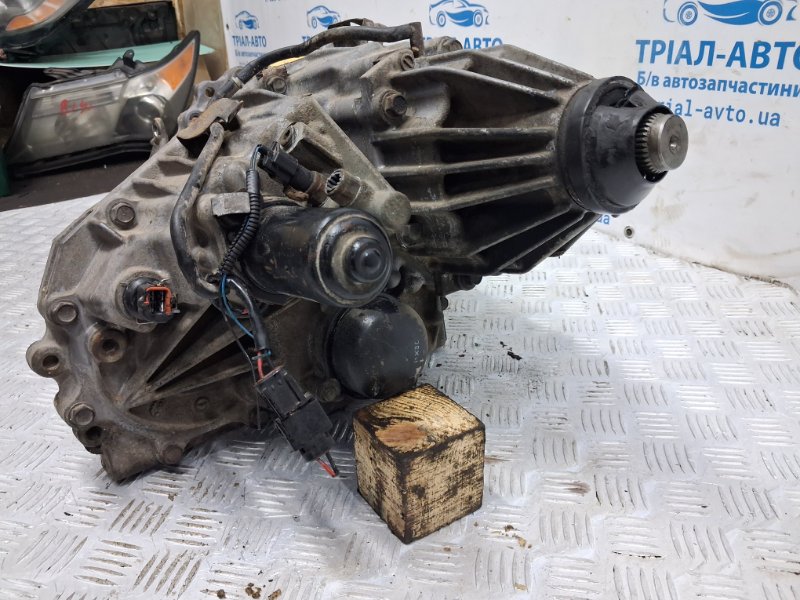 Раздаточная коробка Nissan Pathfinder R51 2.5 Diesel YD25DDTI Раздаточная коробка Nissan Pathfinder R51 2.5 Diesel YD25DDTI