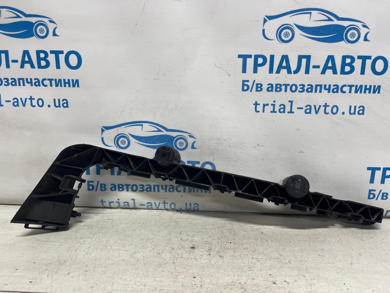 Кронштейн бампера задний правый Dodge Journey 1 2.4 бензин ED3