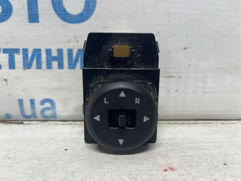 Корректор зеркал Kia Sorento 2009-2021 XM 2.4 бензин G4KJ 935742P000 Б/У