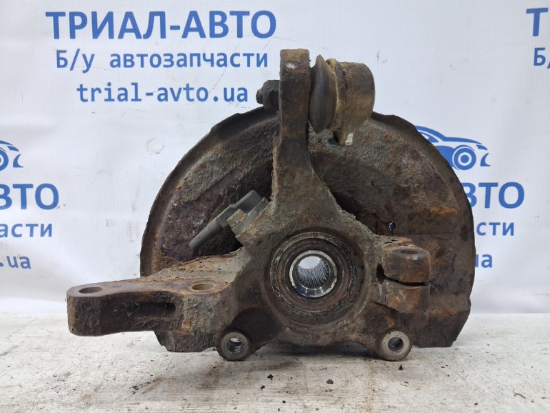 Кулак поворотный правый со ступицей Mitsubishi Lancer 2003-2009 9 1.6 Бензин 4G18 MR491322 Б/У