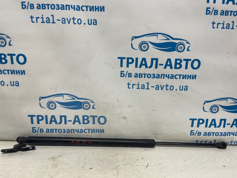 Запчасть амортизатор крышки багажника левый Jeep Cherokee 2013-2019 KL 2.4 бензин ED6 68103073AB Б/У Амортизатор крышки багажника левый Jeep Cherokee 2013-2019 KL 2.4 бензин ED6 68103073AB Б/У
