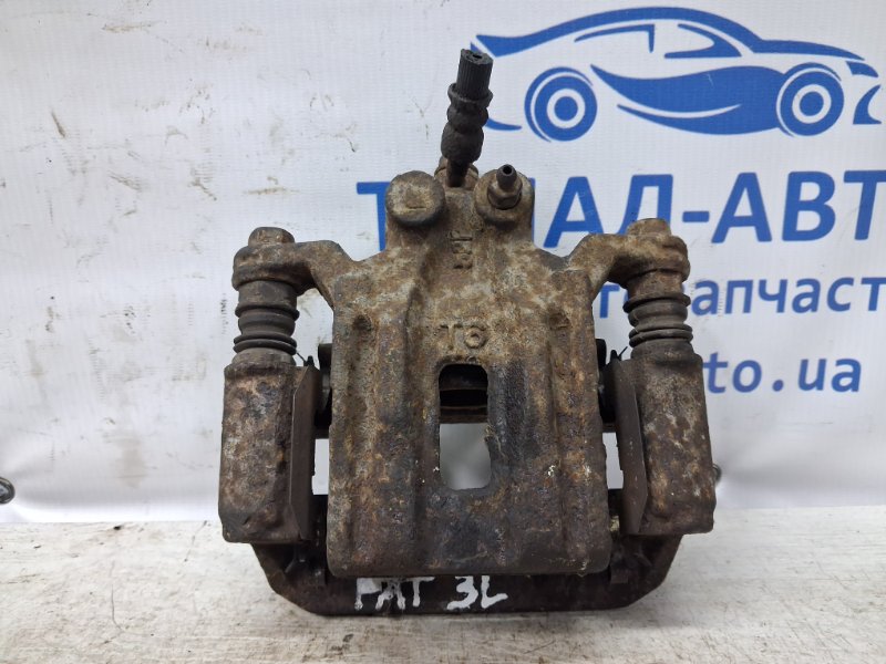 Суппорт задний левый Nissan Pathfinder 2004-2014 R51 2.5 Diesel YD25DDTI 44011EB30A Б/У