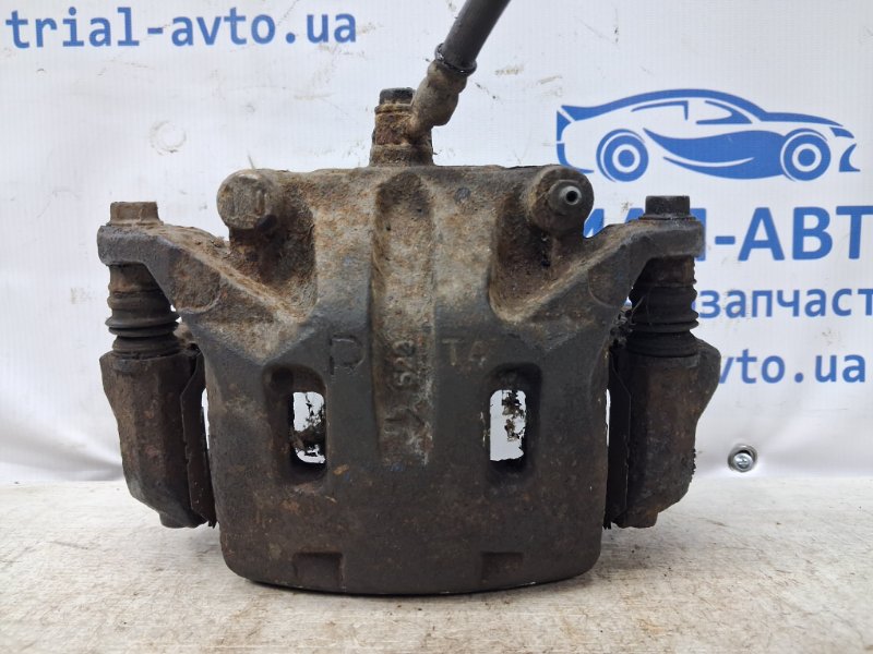 Суппорт передний правый Nissan Pathfinder 2004-2014 R51 2.5 Diesel YD25DDTI 41001EB32A Б/У